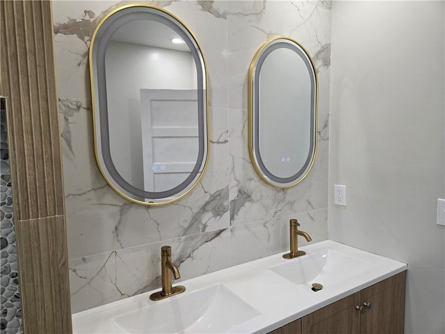 110 Arch Street, Rochester, NY 14609