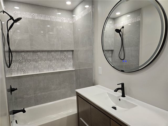 110 Arch Street, Rochester, NY 14609