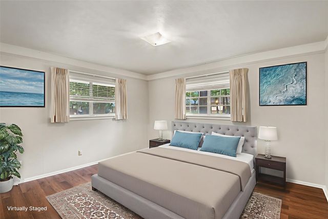 709 W Pleasantview Drive, Hurst, TX 76054