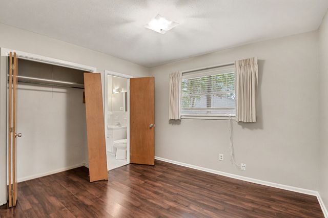 709 W Pleasantview Drive, Hurst, TX 76054