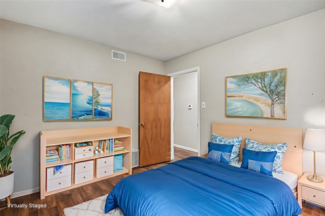 709 W Pleasantview Drive, Hurst, TX 76054