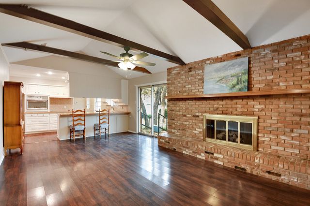 709 W Pleasantview Drive, Hurst, TX 76054