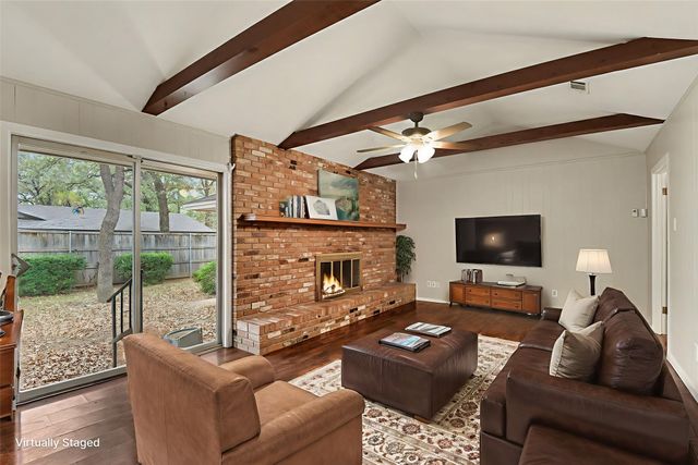 709 W Pleasantview Drive, Hurst, TX 76054