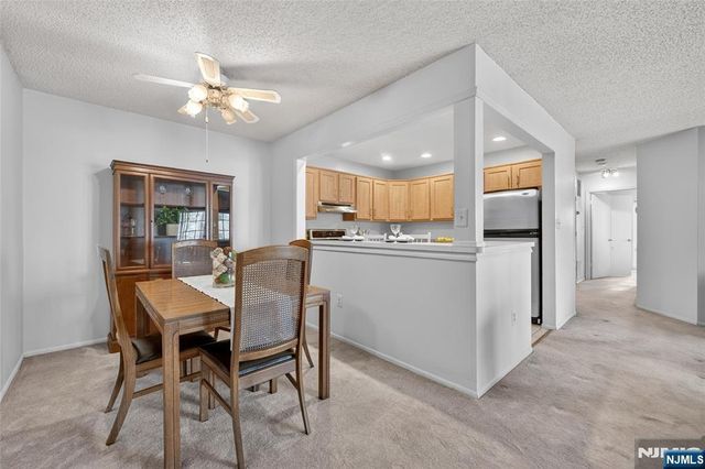 560 Holly Court, Mahwah, NJ 07430