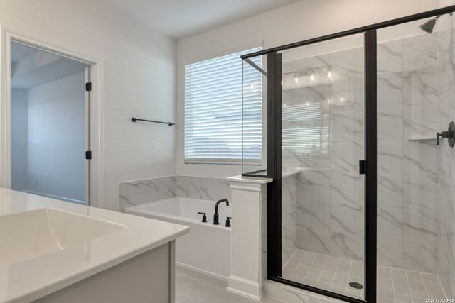 105 Heidi Hill, Castroville, TX 78009