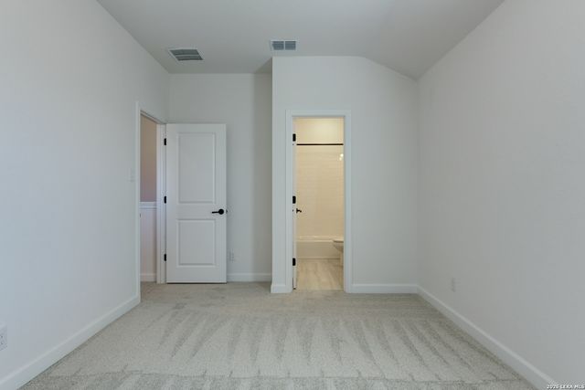 105 Heidi Hill, Castroville, TX 78009