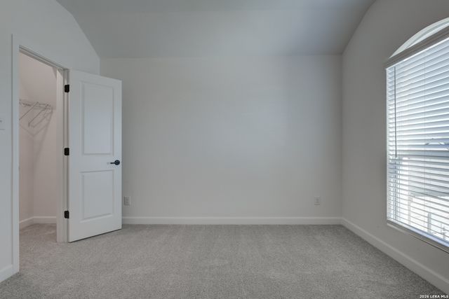 105 Heidi Hill, Castroville, TX 78009