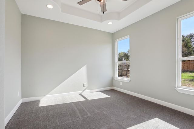 109 Creekside DR, Bastrop, TX 78602