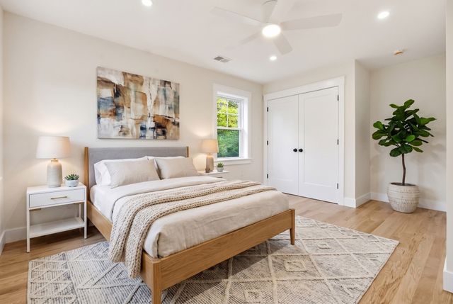 4 Juniper, Burlington, MA 01803