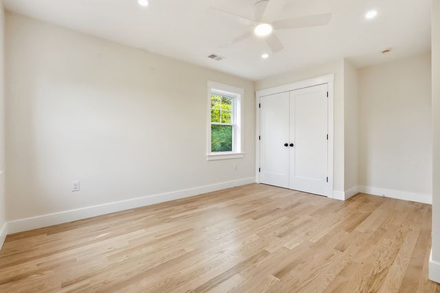 4 Juniper, Burlington, MA 01803
