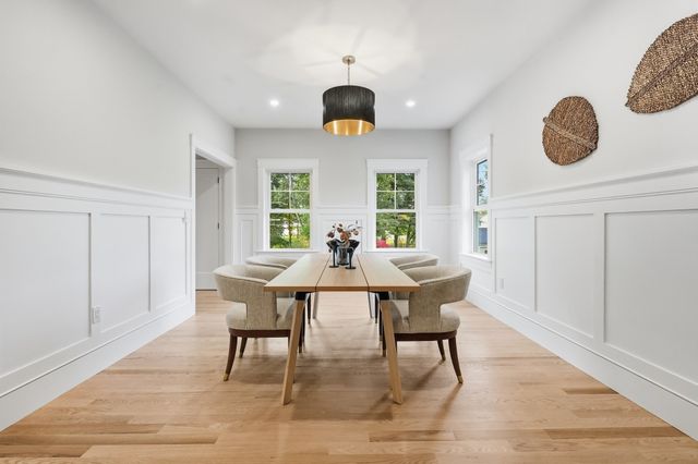 4 Juniper, Burlington, MA 01803