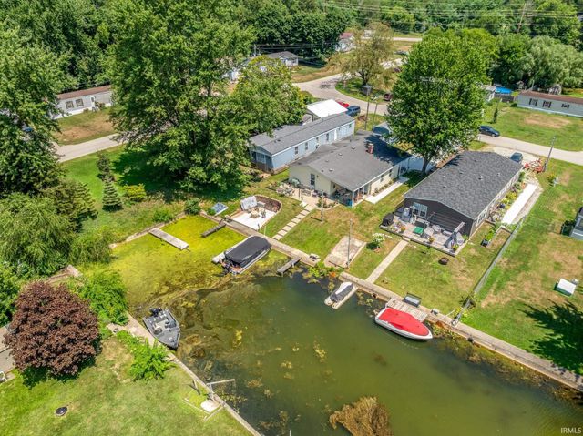 11 Ems B6a Lane, Leesburg, IN 46538