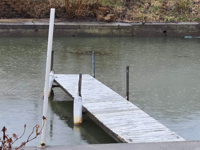 11 Ems B6a Lane, Leesburg, IN 46538