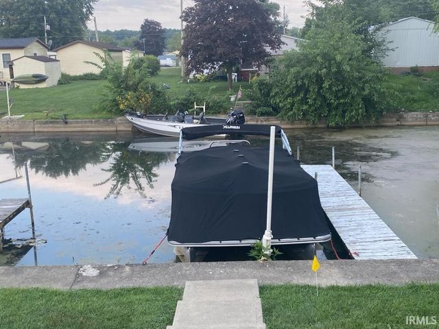 11 Ems B6a Lane, Leesburg, IN 46538