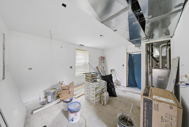 2627 W Montgomery Avenue, Chicago, IL 60632