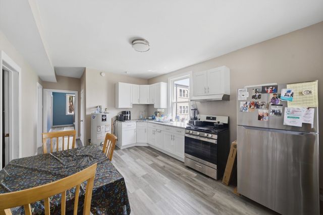 2627 W Montgomery Avenue, Chicago, IL 60632