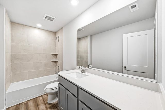 11502 Youngquist Drive, Mont Belvieu, TX 77535