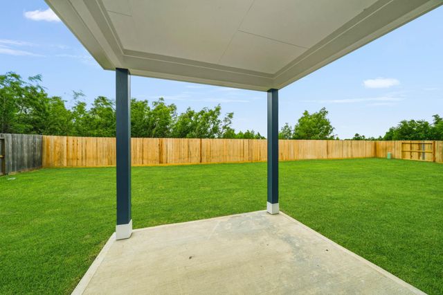 11502 Youngquist Drive, Mont Belvieu, TX 77535