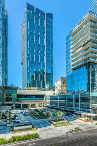 889 Francisco Street 3702, Los Angeles, CA 90017