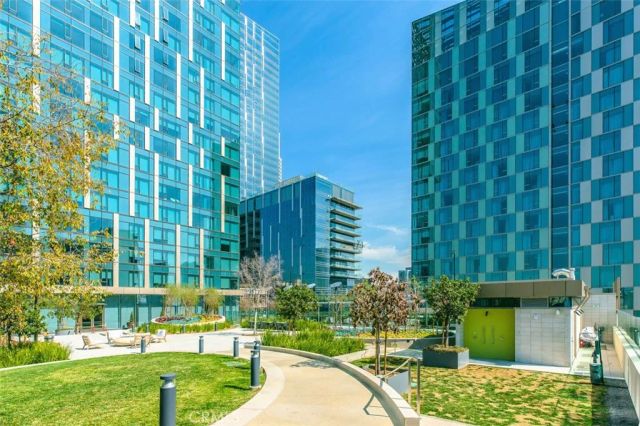 889 Francisco Street 3702, Los Angeles, CA 90017