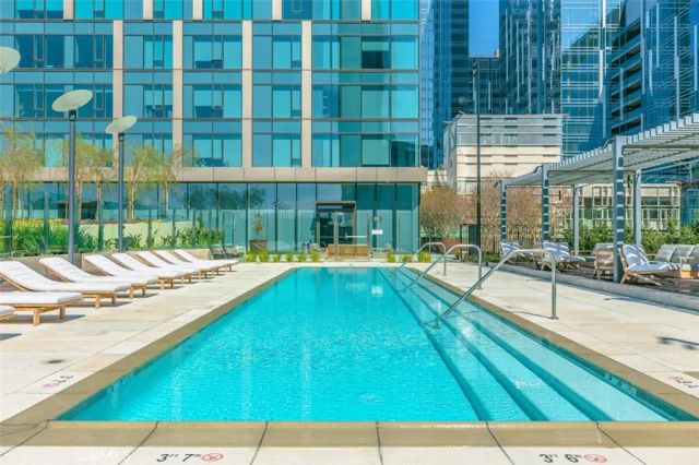 889 Francisco Street 3702, Los Angeles, CA 90017