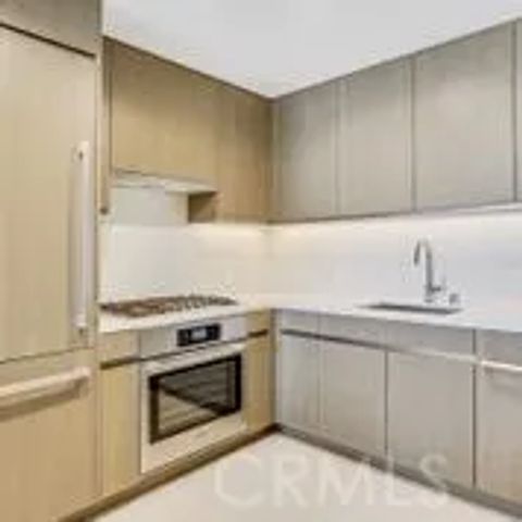 889 Francisco Street 3702, Los Angeles, CA 90017