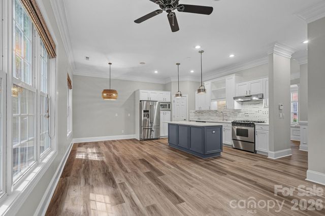 6415 Wakehurst Road, Charlotte, NC 28226