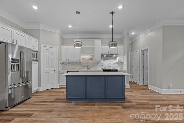6415 Wakehurst Road, Charlotte, NC 28226