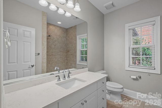 6415 Wakehurst Road, Charlotte, NC 28226