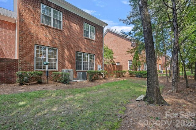 6415 Wakehurst Road, Charlotte, NC 28226