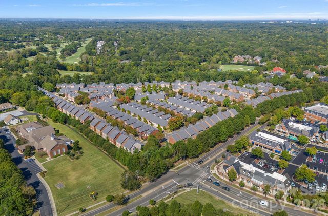 6415 Wakehurst Road, Charlotte, NC 28226