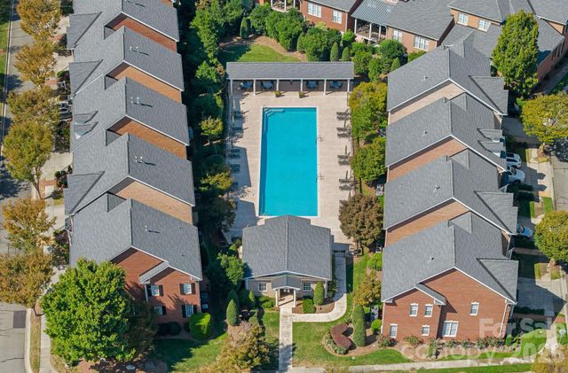 6415 Wakehurst Road, Charlotte, NC 28226