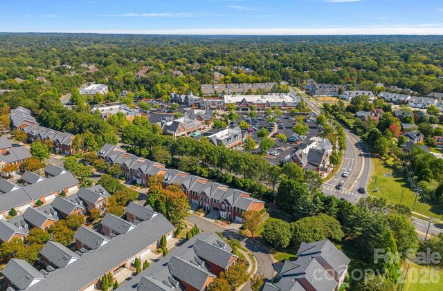 6415 Wakehurst Road, Charlotte, NC 28226