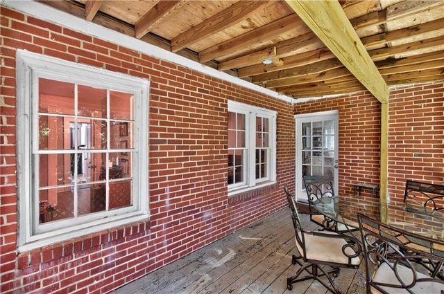 17 Northside Drive, Newnan, GA 30263