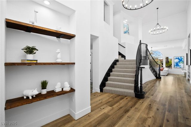 9521 Queen Charlotte Drive, Las Vegas, NV 89145