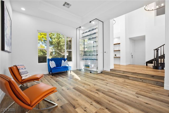 9521 Queen Charlotte Drive, Las Vegas, NV 89145