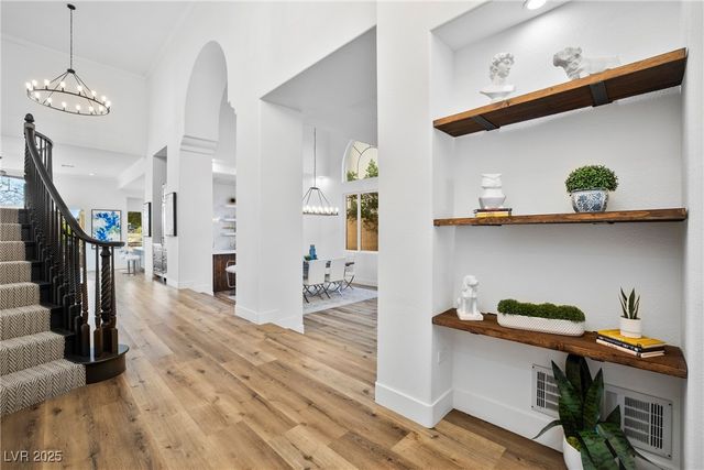 9521 Queen Charlotte Drive, Las Vegas, NV 89145