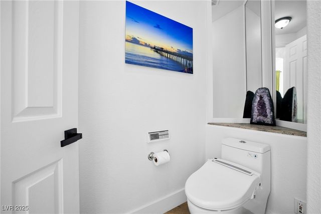 9521 Queen Charlotte Drive, Las Vegas, NV 89145