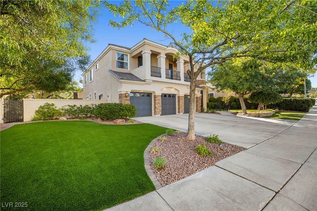 9521 Queen Charlotte Drive, Las Vegas, NV 89145