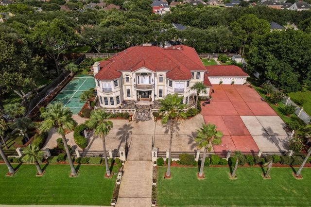 3903 Bogota Drive, Pasadena, TX 77505