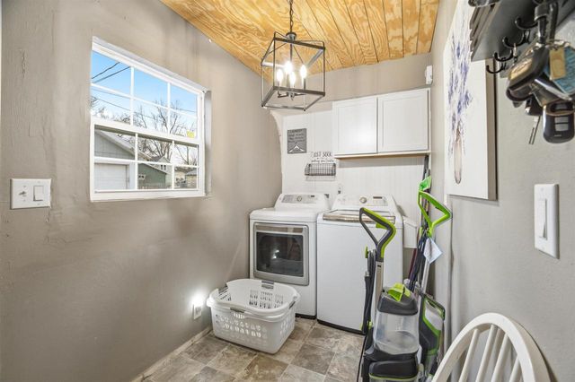 418 E HANCOCK STREET, New London, WI 54961