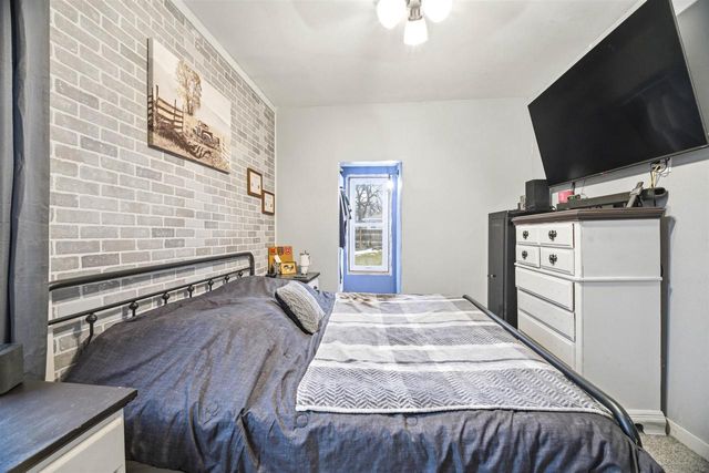 418 E HANCOCK STREET, New London, WI 54961