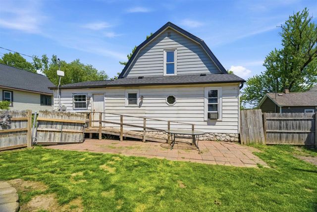 418 E HANCOCK STREET, New London, WI 54961