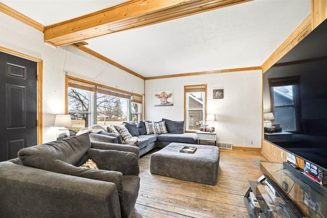 418 E HANCOCK STREET, New London, WI 54961