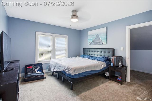 32127 Utica Road, Fraser, MI 48026