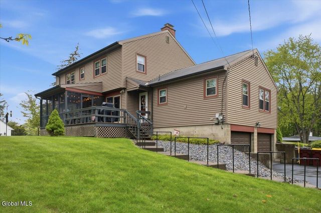 29 Windy Hill Road, Glens Falls, NY 12801