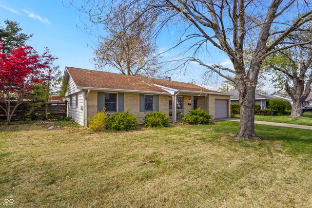 2130 Westline Drive, Columbus, IN 47203