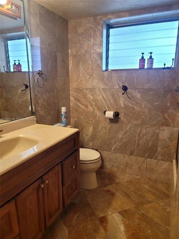 1690 NE 191st Street 315-1, Miami, FL 33179