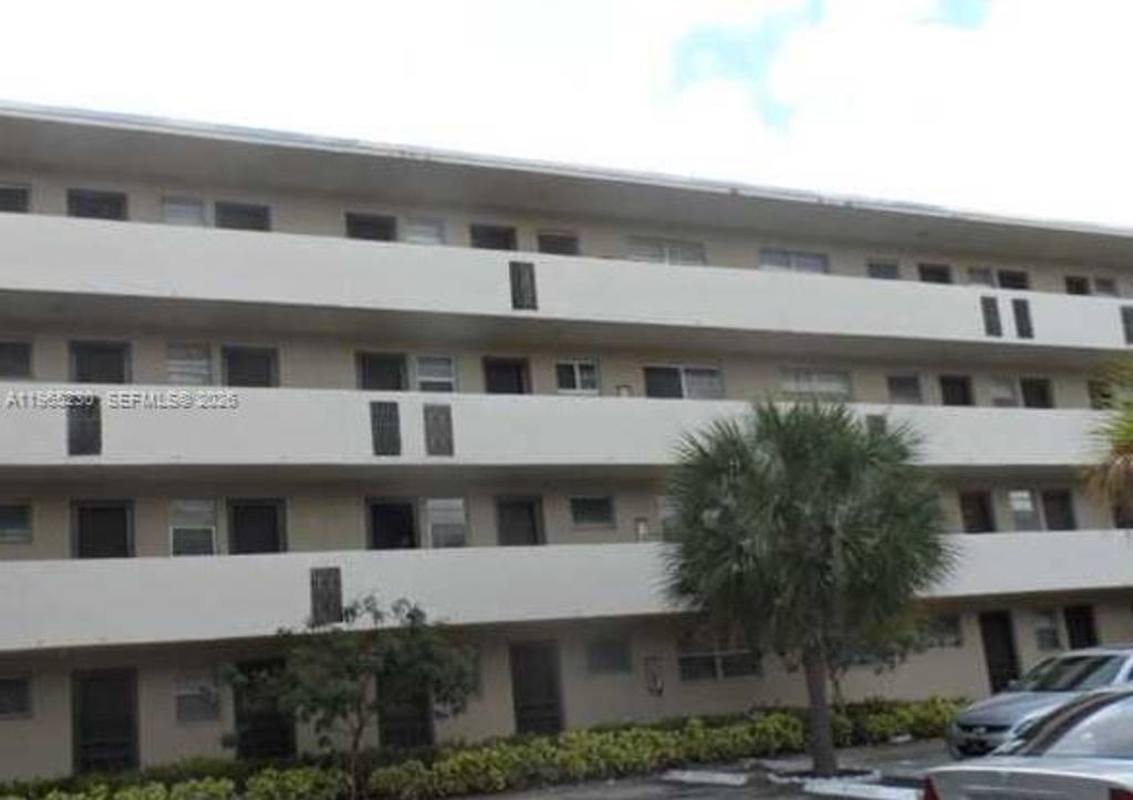 1690 NE 191st Street 315-1, Miami, FL 33179