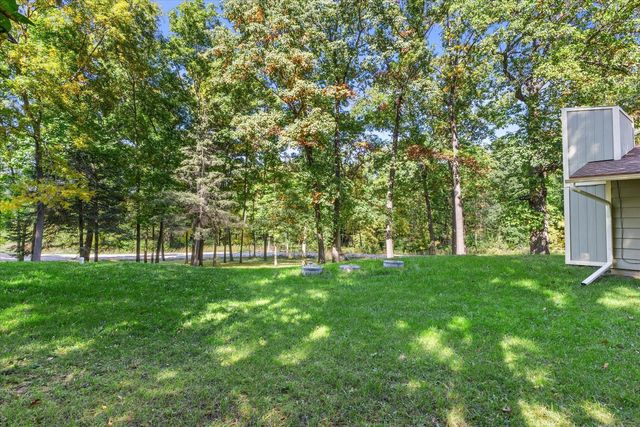 W271S3599 Oak Knoll DRIVE, Waukesha, WI 53189